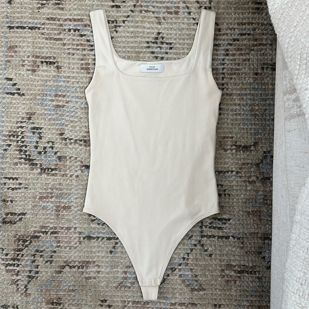 Aritzia Babyon Squareneck Bodysuit